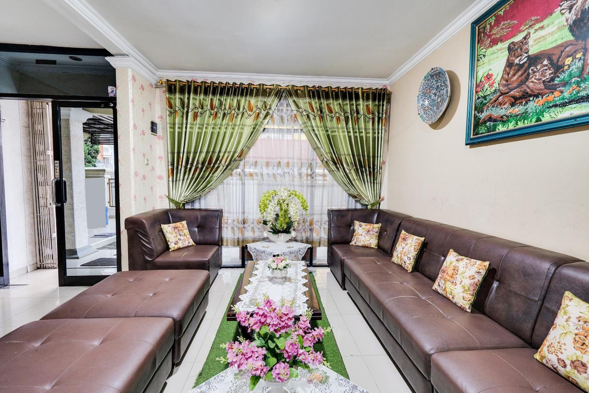 فندق Oyo Life 91994 Sawerigading Jatinangor Syariah Sayang المظهر الخارجي الصورة